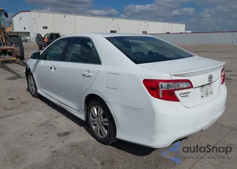 2012 Toyota Camry Se z USA, uszkodzony, nr VIN 4T1BF1FK5CU190621